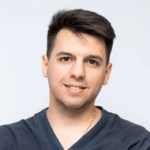 Children’s care manager giving feedback