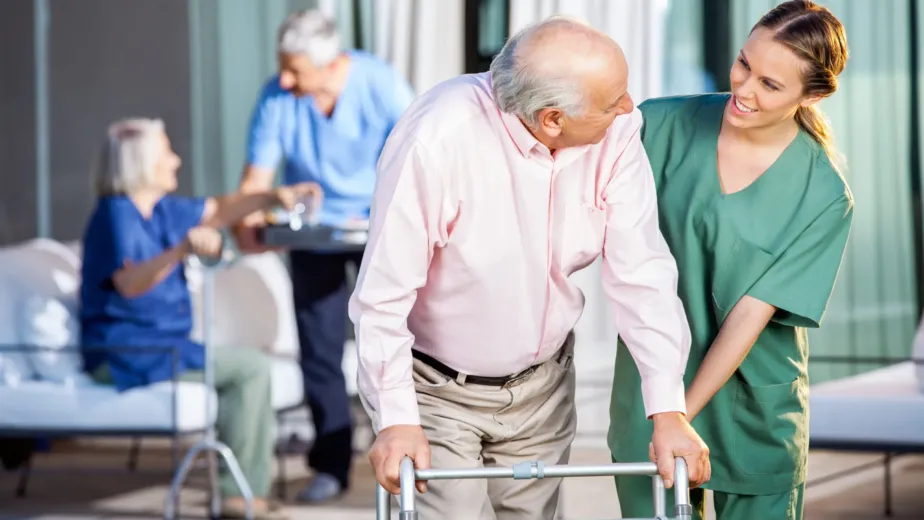 How Temporary Care Staff Stabilise Teams in Care Homes